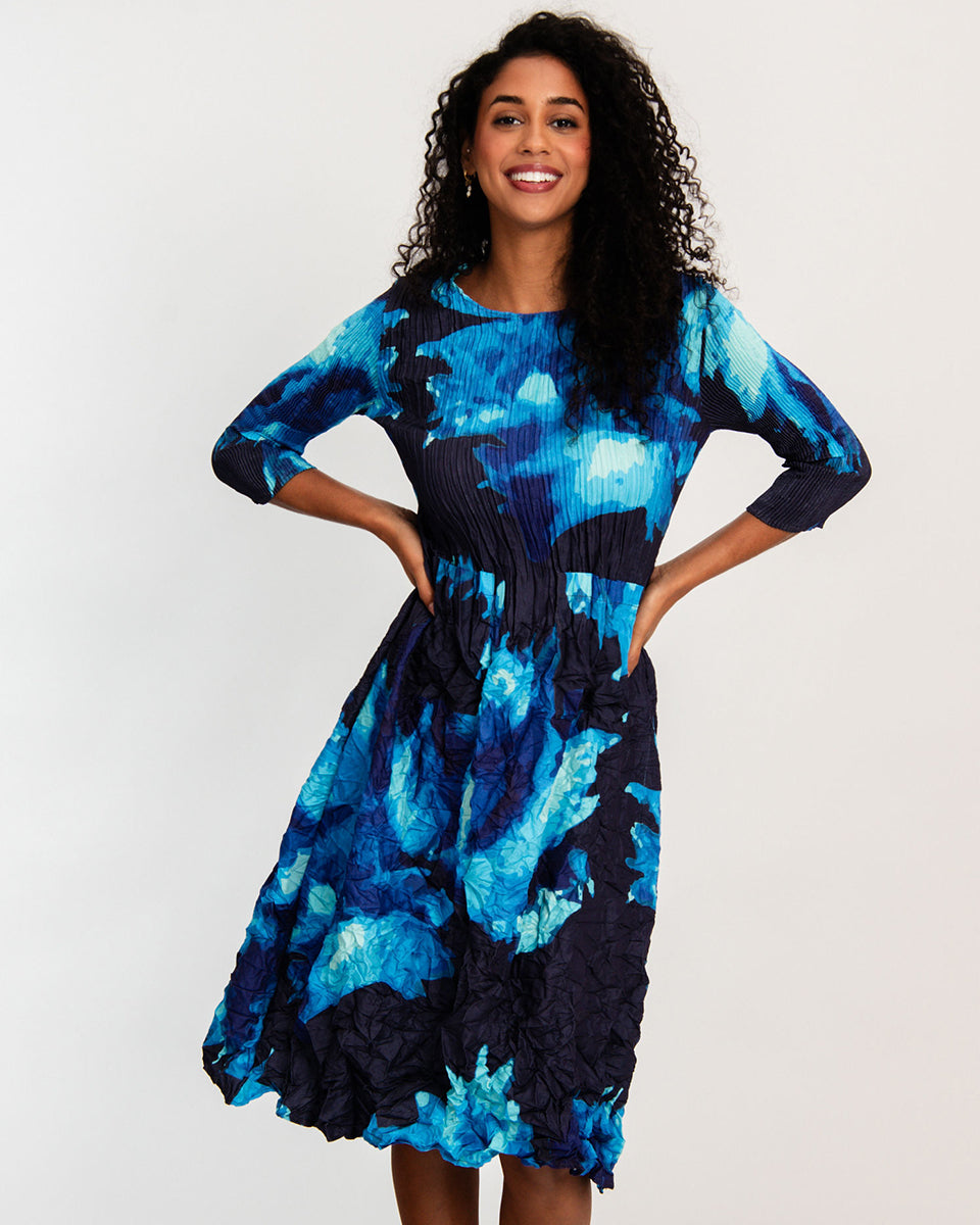 Dresses - see all the gorgeous dresses available at Roxanne.   Casual dresses, event dressing, we have everything you need.