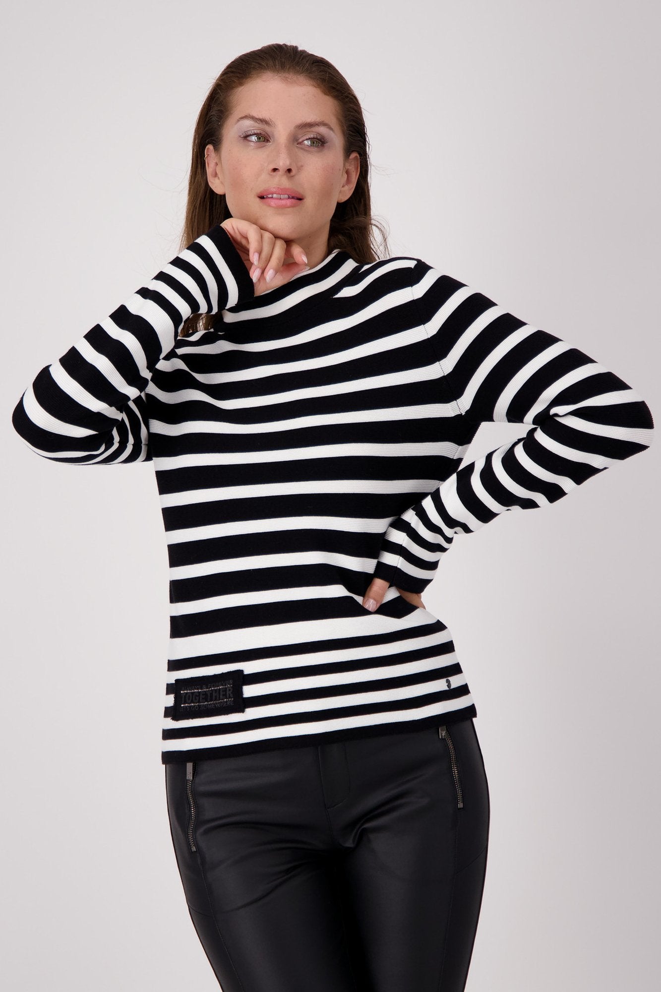 Blk Stripe