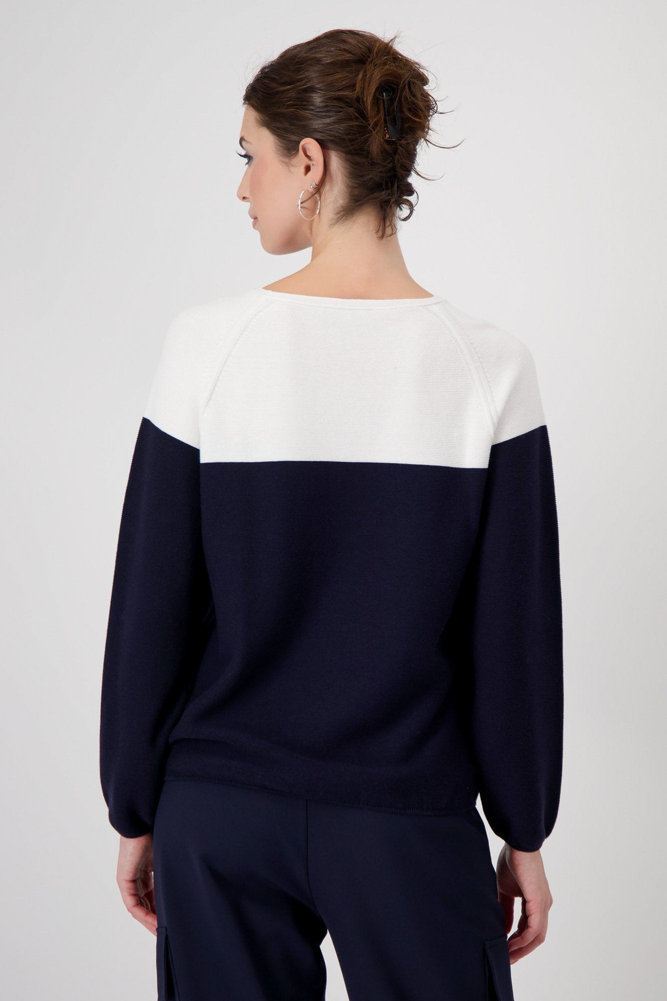 NavyWhite