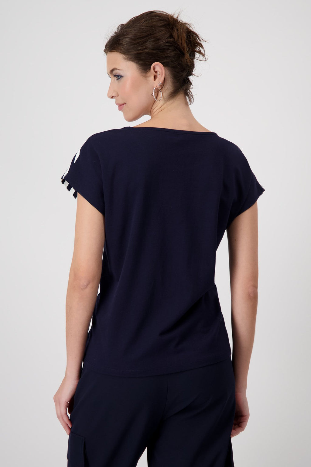 NavyWhite