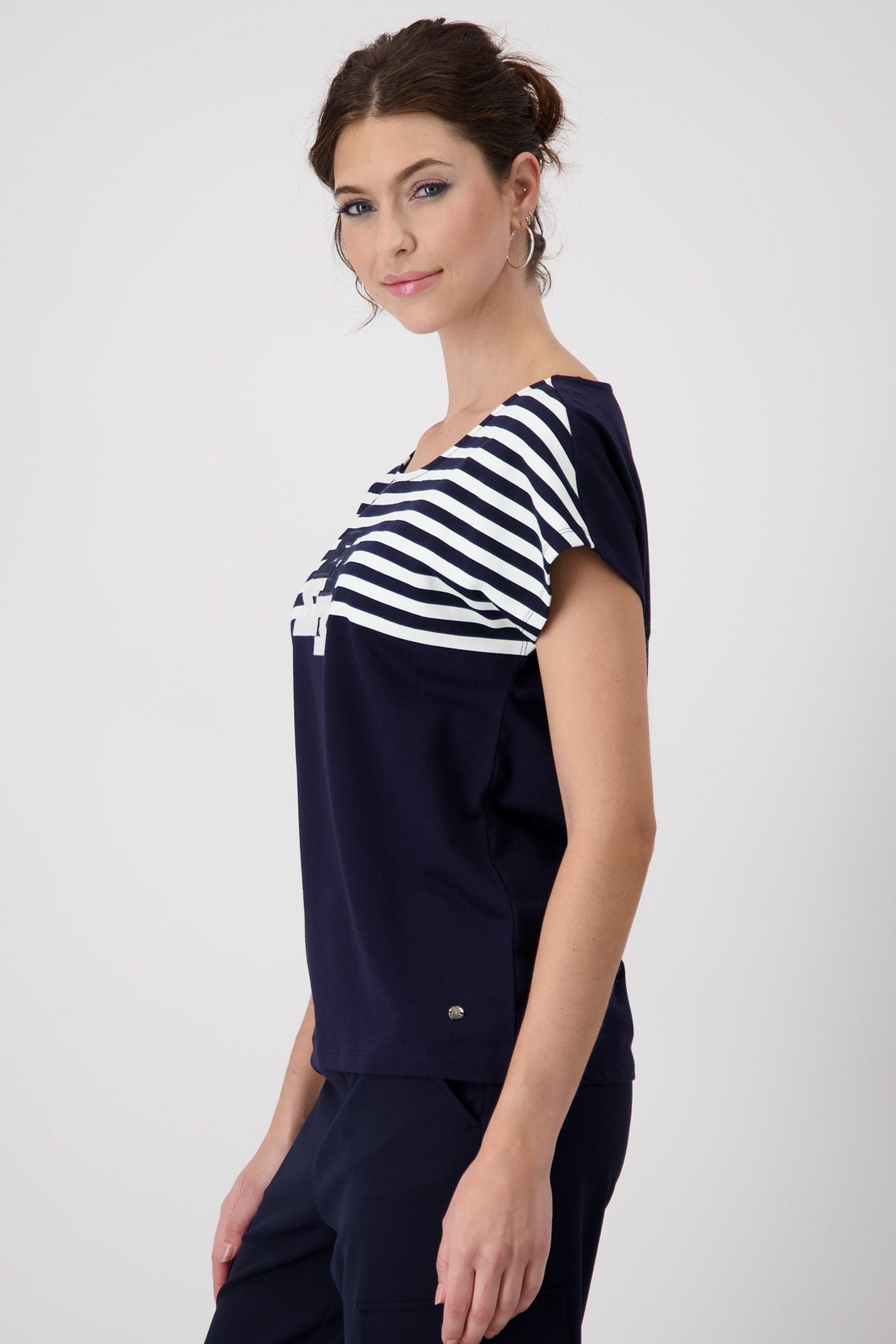 NavyWhite