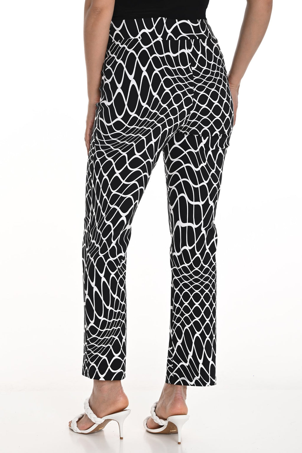 Blk White