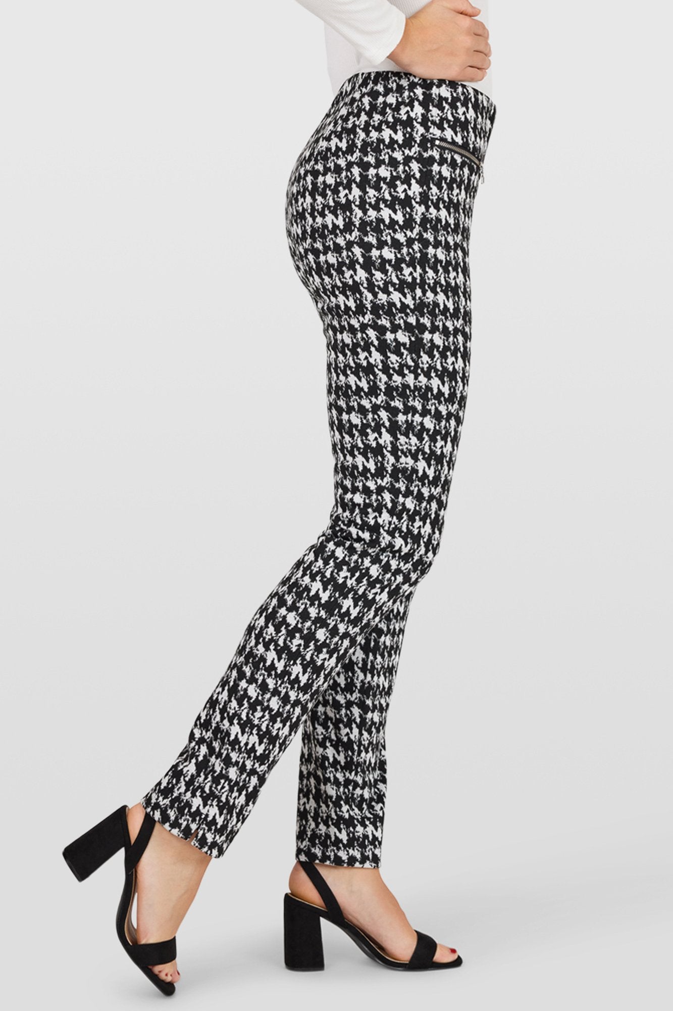 Blk White