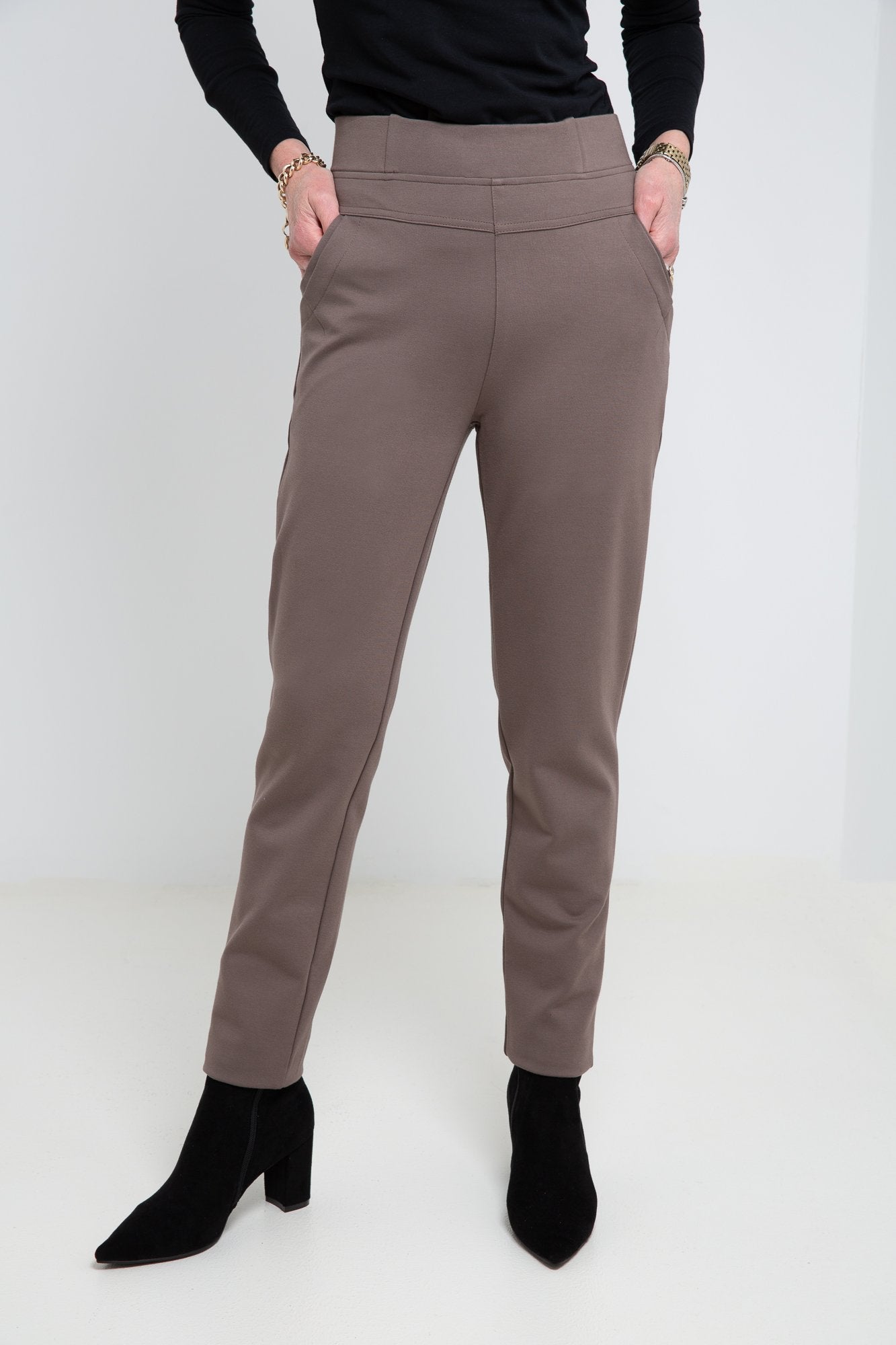 Taupe